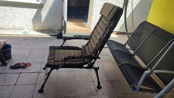 Fox super deluxe recliner chair - 3