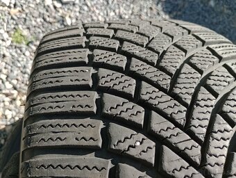 Predam 2ks pneu 225/45/r18  zimne 95V  Bridgestone - 3