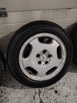 Pirelli zimné 205/60 R16 na diskoch Mercedes - 3