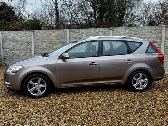 Kia Ceed SW • 1.4i • Facelift 2011 • 59 tisíc KM • Nová STK - 3