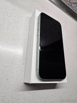 Predám Apple iPhone 15 - 3