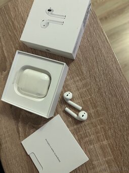 Apple AirPods 2 2019 - 3