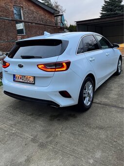 Kia Cee'd Ceed 1.6 CRDi Gold, - 3