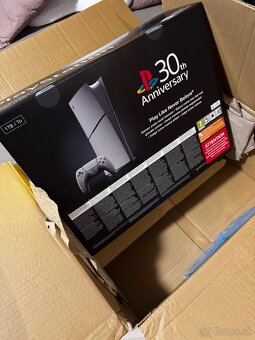 PS5 30 aniversary 1TB - 3