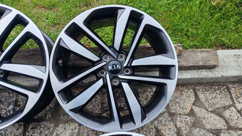 5x114,3 R19 --- KIA SPORTAGE , SORENTO ... - 3