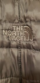 North Face presivana jesenna vetrovka - 3