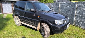 Nissan Terrano ll 2,7 TD - 3