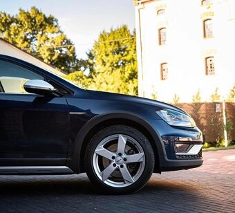 Volkswagen Golf Alltrack 2016 , 1.8 TSI benzín - 3