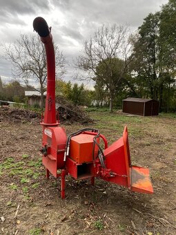 DUCKER H760 ŠTIEPKOVAČ - 3