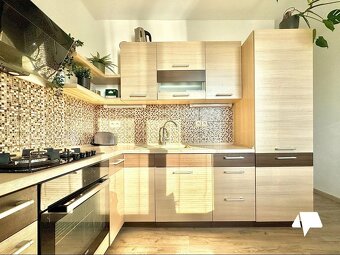 Prenájom 2 izb. byt, rekonštrukcia, balkón, centrum - 3