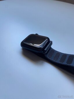 Apple Watch SE (2nd Generation) - 3