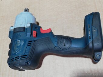 Bosch 18V akumulátorový rázový uťahovák - 3