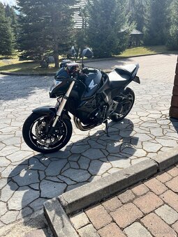 Honda CB1000R - 3