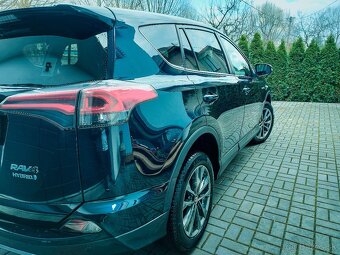 Toyota RAV4 - 3