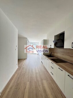 NOVOSTAVBA 2 izbový byt s balkónom, pivničnou kobkou, parkov - 3