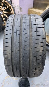 285/25 R20 - 3