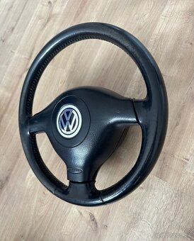 Trojramenný kožený volant vw - 3