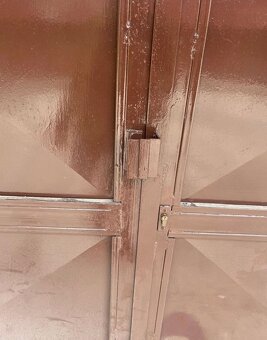 Garáž 13m2 na Bebravskej ulici BA II PREDAJ - 3