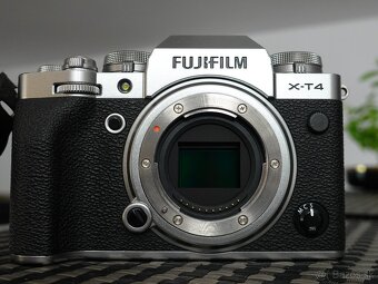 Fujifilm X-T4 (telo) - 3