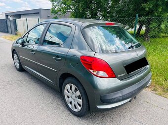 📍Peugeot 207 1.4 Benzín Active📍142 686 km📍Klimatizácia - 3