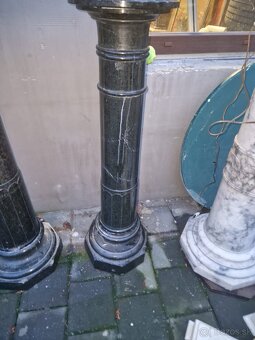 Predám mramorové podstavce - 3