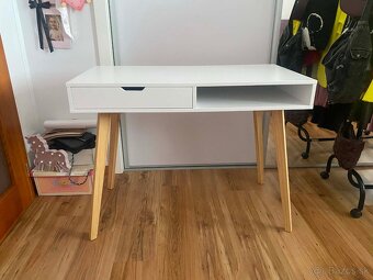 Písací/pracovný stôl - 3