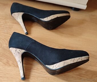 Čierne semišové lodičky - 3