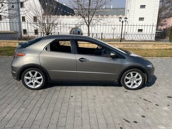 Honda Civic 1.8 VTEC, r. 2008, automat, STK 2/2027, 167k km - 3