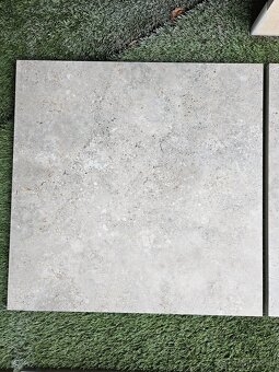 Dlažba hrubka 2cm,60x60, aj na terče, travertíno sivá - 3