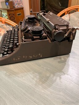 Pisací stroj ZETA - 3