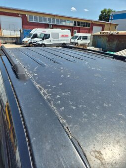 Predam jeep 3.7 benzin - 3