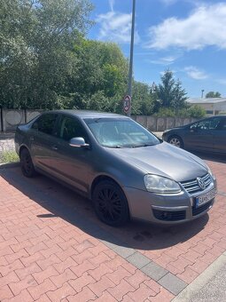Volkswagen Jetta 1.9 BXE - 3