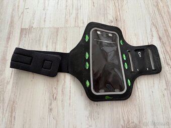 Nosic na mobil, Gelova sedanka, podsedak - 3