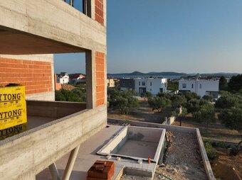 CHORVÁTSKO - Apartmány v tichej časti (S3) - VODICE, ŠIBENIK - 3
