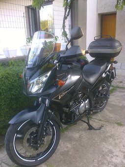 Suzuki DL650 - 3