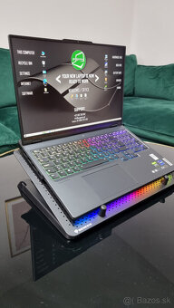 Lenovo Legion Pro 7 16|R9|RTX 4080|32GB|1TB SSD - 3