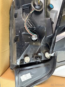 Zadne svetlá ford mustang us - 3