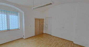 • Miestnosť s plochou 16 m2 na prenájom, centrum mesta. - 3