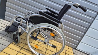 invalidny vozík 44cm - 3