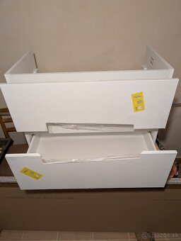 Kúpeľňová skrinka - 3