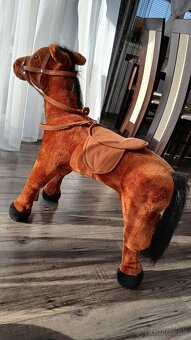 Plyšový kôň so zvukom - 3