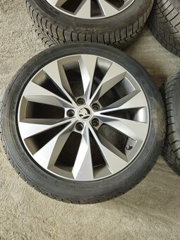Cassiopeia r18 škoda zimná sada 235/45 - 3