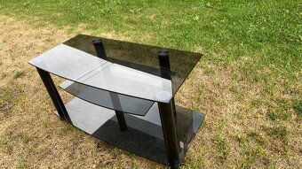 Stolík pod TV - 3