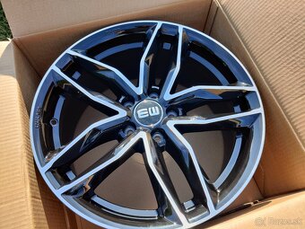 Sada nových ALU R18 5x112 design EW04 - 3