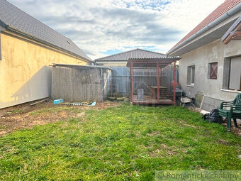 3-izbový rodinný dom s garážou v centre obce Jakubov , okr - 3