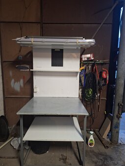 Pracovný stôl s osvetlenim - 3