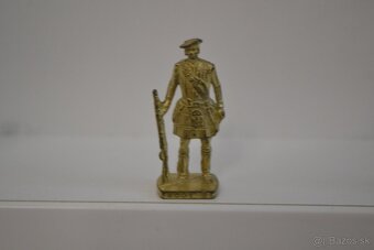 KINDER Kovové -škoti a samuraji - 3