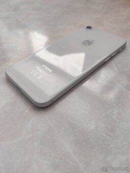 iPhone 8 / White 64GB - TOP stav - 3