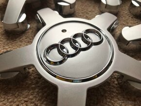 Stredové krytky do elektrónov Audi - hviezdicové - 3