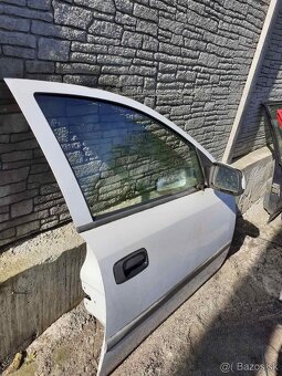 Predam predne spolujazdcove dvere na opel astra G - 3